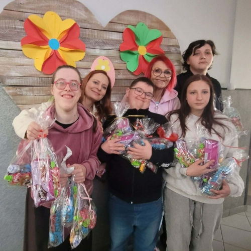 Miniatura - Prezenty od Rady Rodziców i Zajączka